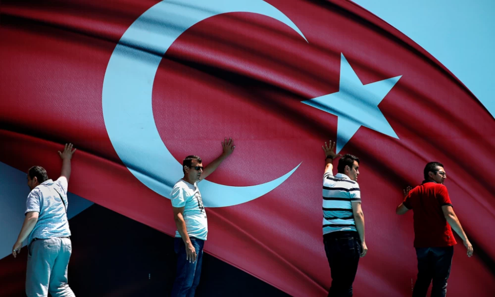 Γιατί οι Τούρκοι γίνονται πιο φιλοαμερικανοί και απομακρύνονται από τη Ρωσία